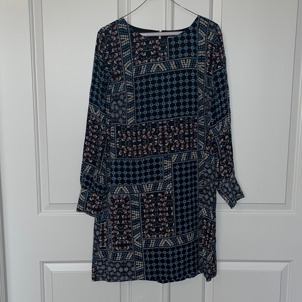 LOFT long sleeve shift dress with geometric pattern size 8